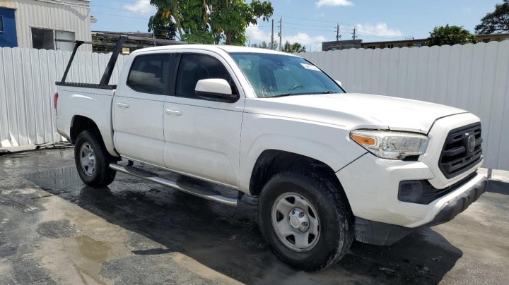 Toyota TACOMA  2018