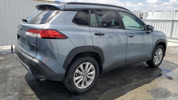Toyota COROLLA CROSS LE 2022