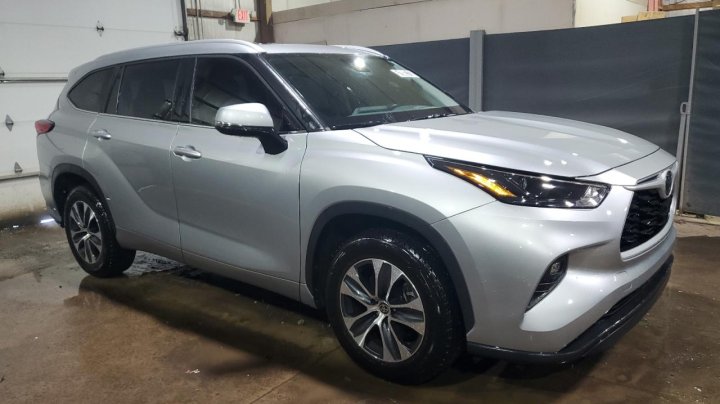 Toyota Highlander  2023