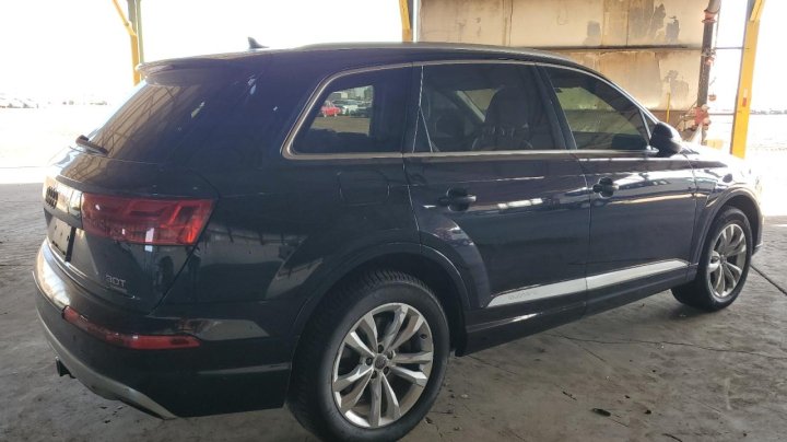 Audi Q7  2017