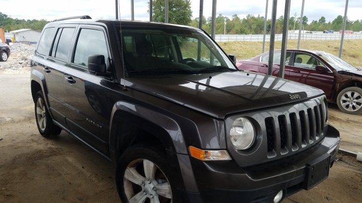 JEEP Patriot LATITUDE 2015