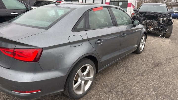 Audi A3 PREMIUM 2015