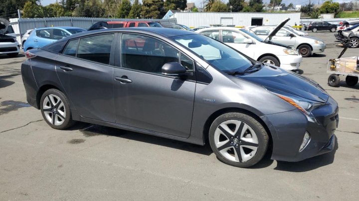 Toyota Prius  2016