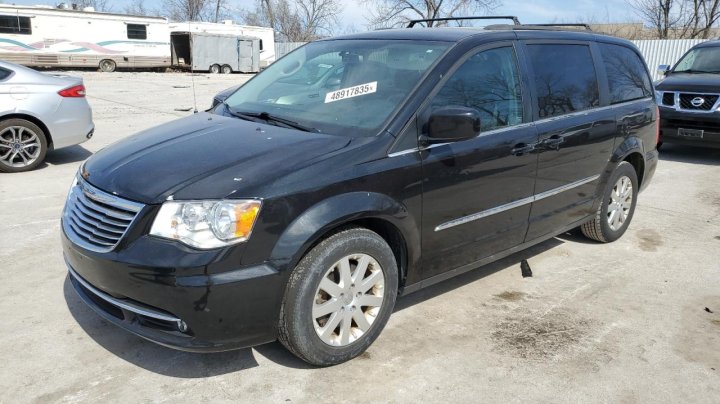 CHRYSLER Town and Country TOURING 2016