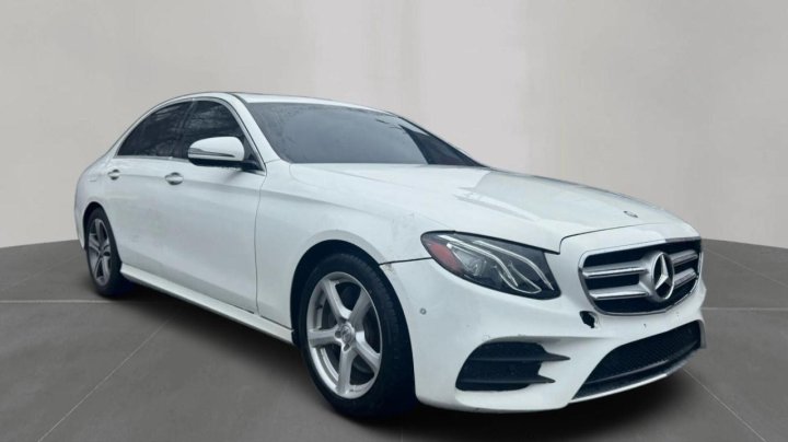 Mercedes-Benz E-Class 300 4MATIC 2017