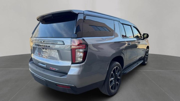 Chevrolet Suburban K1500 RST 2021