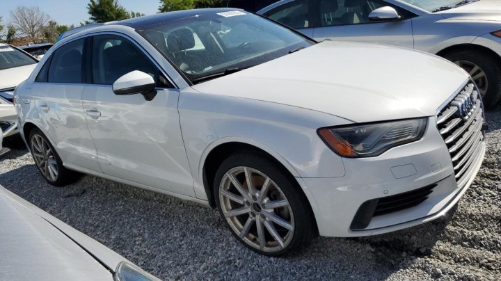 Audi A3 PREMIUM PLUS 2016
