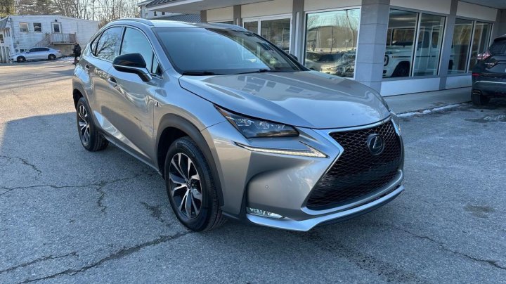 Lexus NX 200T BASE 2017