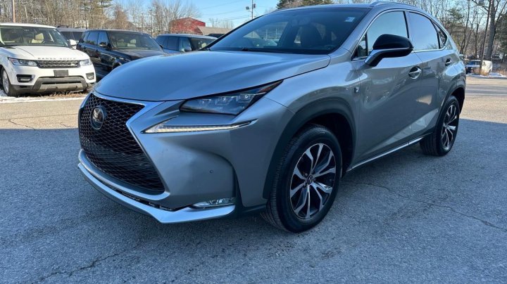 Lexus NX 200T BASE 2017