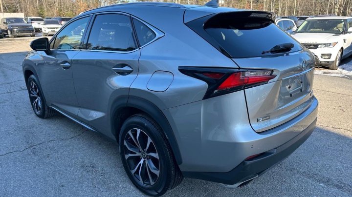 Lexus NX 200T BASE 2017