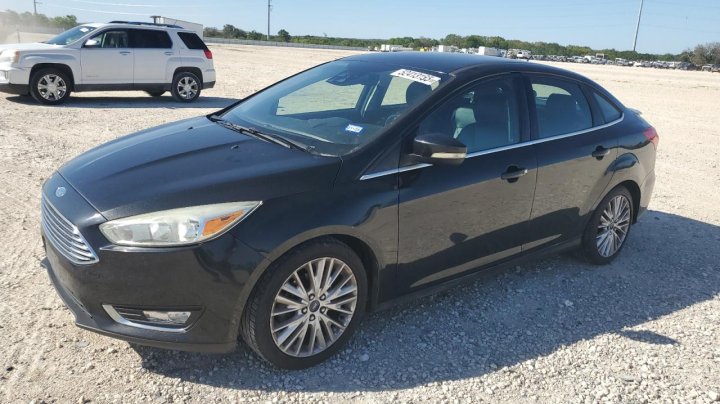 Ford Focus TITANIUM 2015