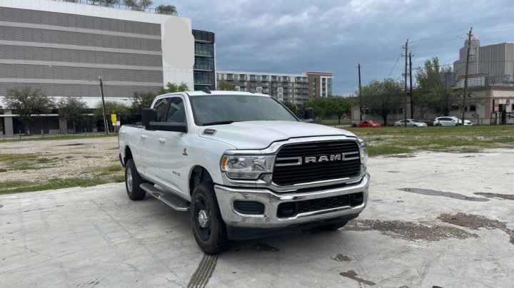 RAM 2500 BIG HORN 2021