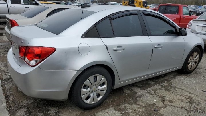 Chevrolet CRUZE LS 2015