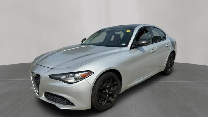 Alfa Romeo GIULIA SPORT 2021