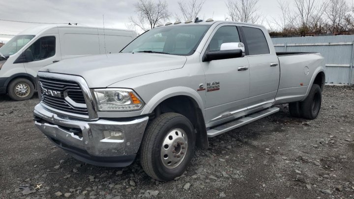 RAM 3500 LONGHORN 2017