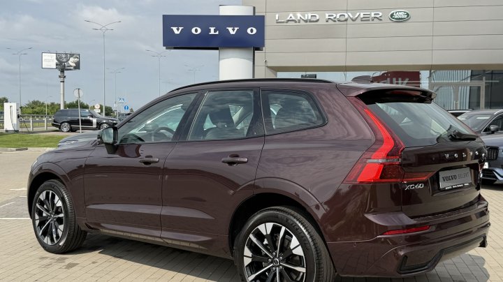 Volvo XC60 Ultra Dark AWD 2025