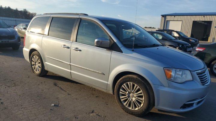 CHRYSLER Town and Country TOURING L 2016