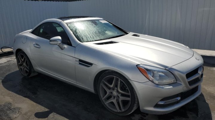Mercedes-Benz SLK-Class 250 2015