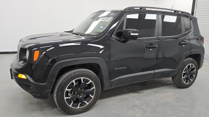 JEEP RENEGADE LATITUDE 2023