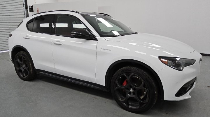 Alfa Romeo STELVIO TI 2024