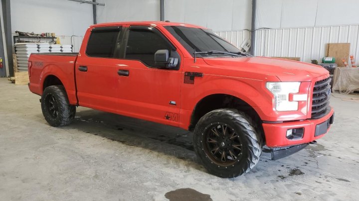 Ford F-150 SUPERCREW 2017
