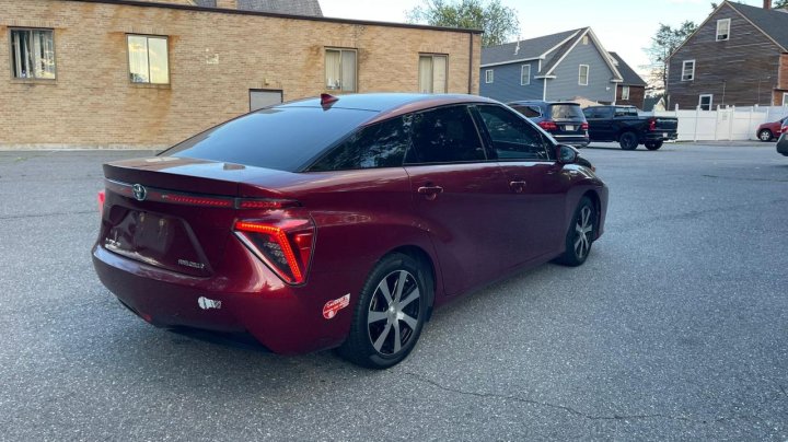Toyota Mirai  2017