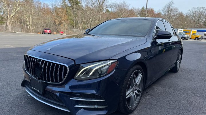 Mercedes-Benz E-Class 300 4MATIC 2017