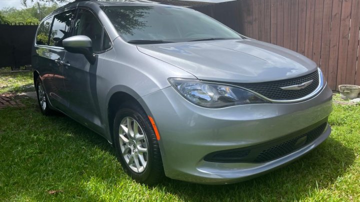 CHRYSLER VOYAGER LXI 2021
