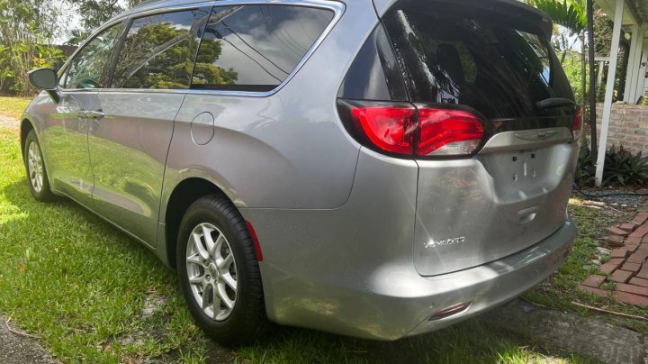 CHRYSLER VOYAGER LXI 2021