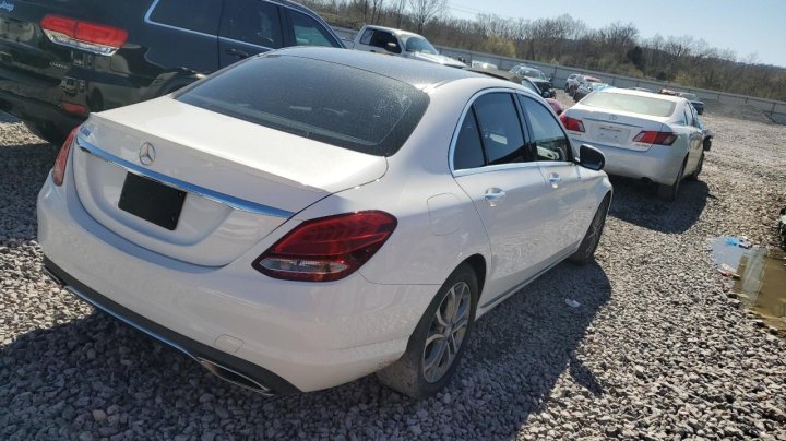 Mercedes-Benz C-Class 300 2016