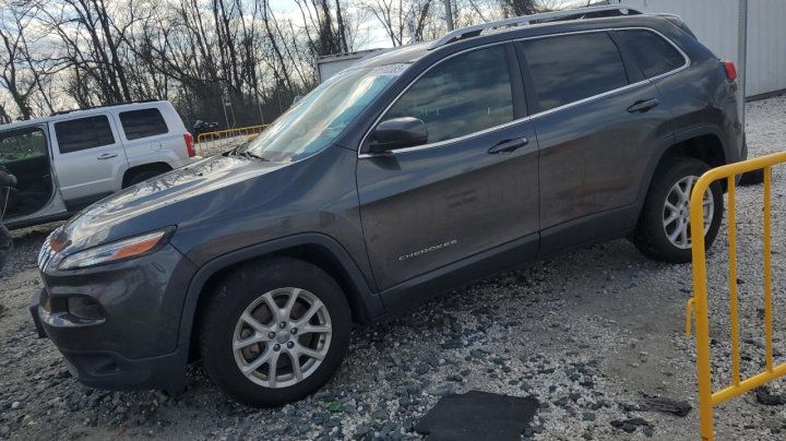 JEEP Cherokee LATITUDE 2016