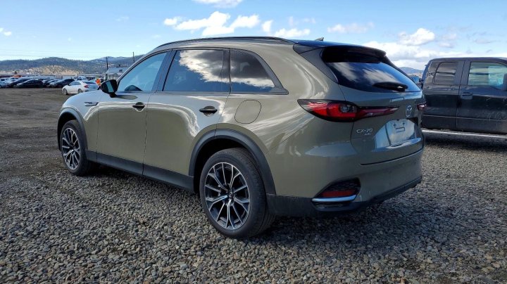 Mazda CX-70  2025