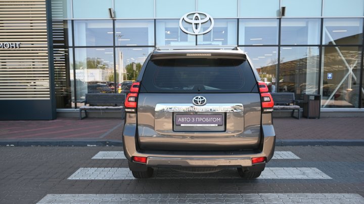 Toyota Land Cruiser Prado Prestige 2018