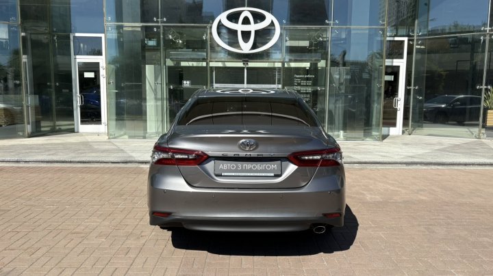 Toyota Camry Premium 2021