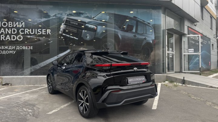 Toyota C-HR Premium 2024