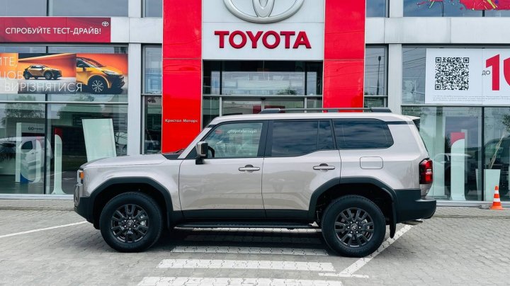Toyota Land Cruiser Prado Elegant 2025