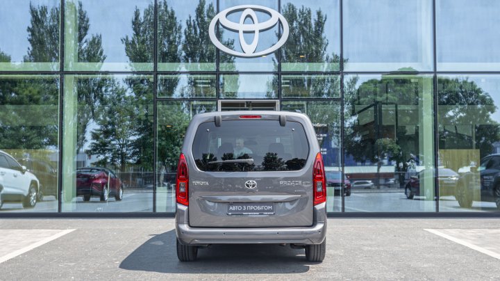 Toyota Proace City Verso Comfort 2023
