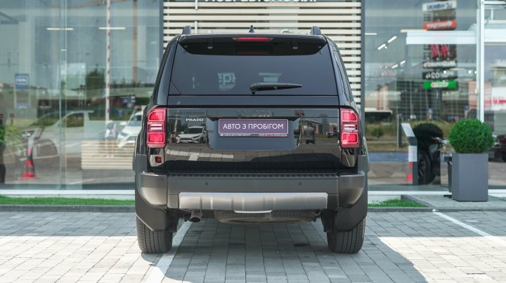 Toyota Land Cruiser Prado Premium 2025