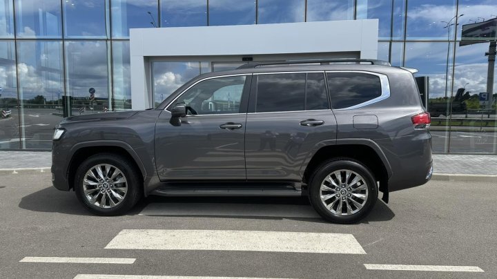 Toyota Land Cruiser Premium 2023