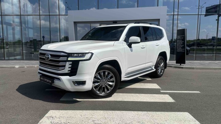 Toyota Land Cruiser Premium 2023