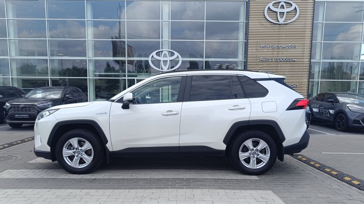 Toyota RAV4 Lounge 2021