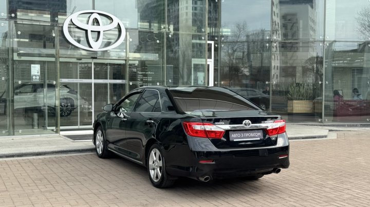 Toyota Camry Premium 2013