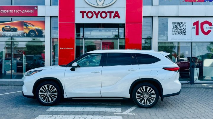Toyota Highlander Premium 2022
