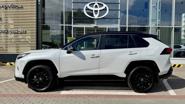 Toyota RAV4 Style 2025