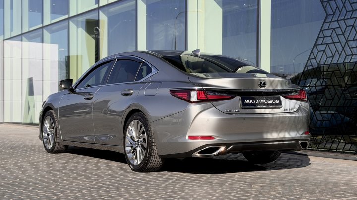 Lexus Es Executive + 2021