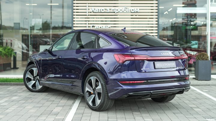 Audi E-Tron Premium 2020