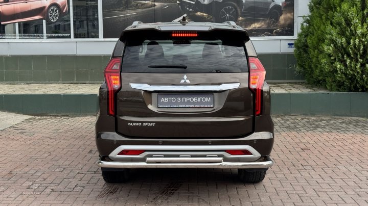 Mitsubishi Pajero Sport Lounge 2021