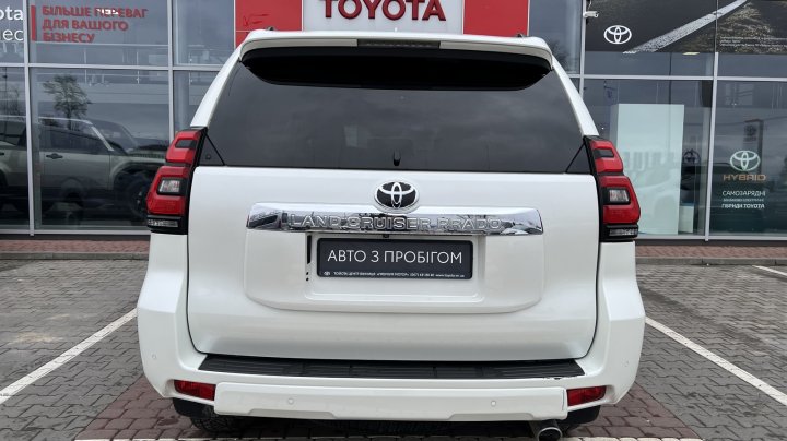 Toyota Land Cruiser Prado Premium 2018
