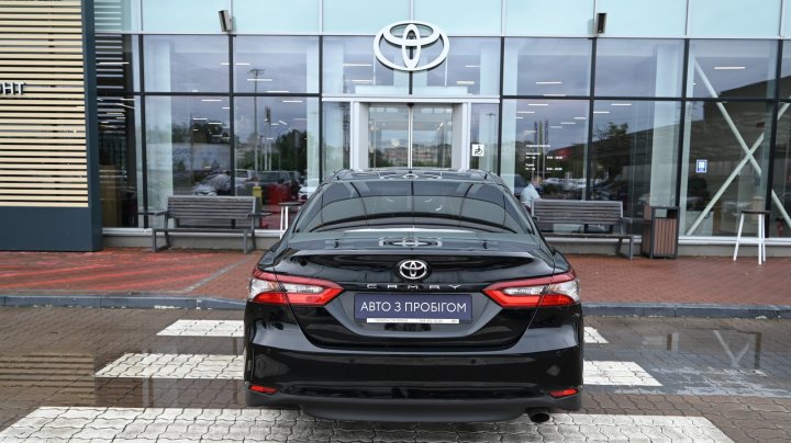 Toyota Camry Prestige 2023