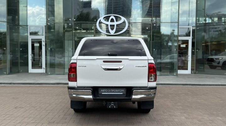 Toyota Hilux Comfort 2023